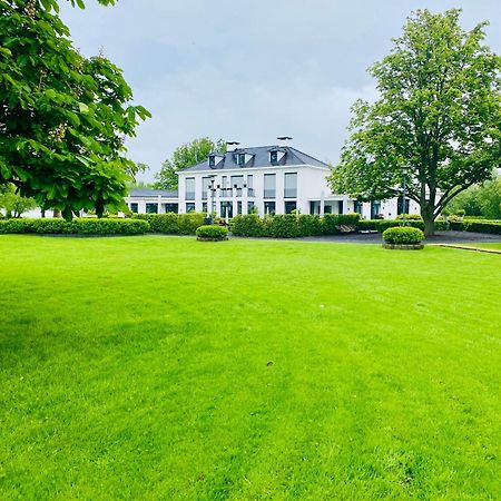Landhuis Logan Landing Rilland Bagian luar foto